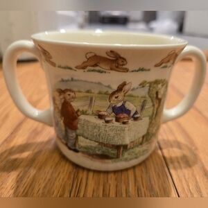 Royal Doulton Bunnykins Hug A Mug